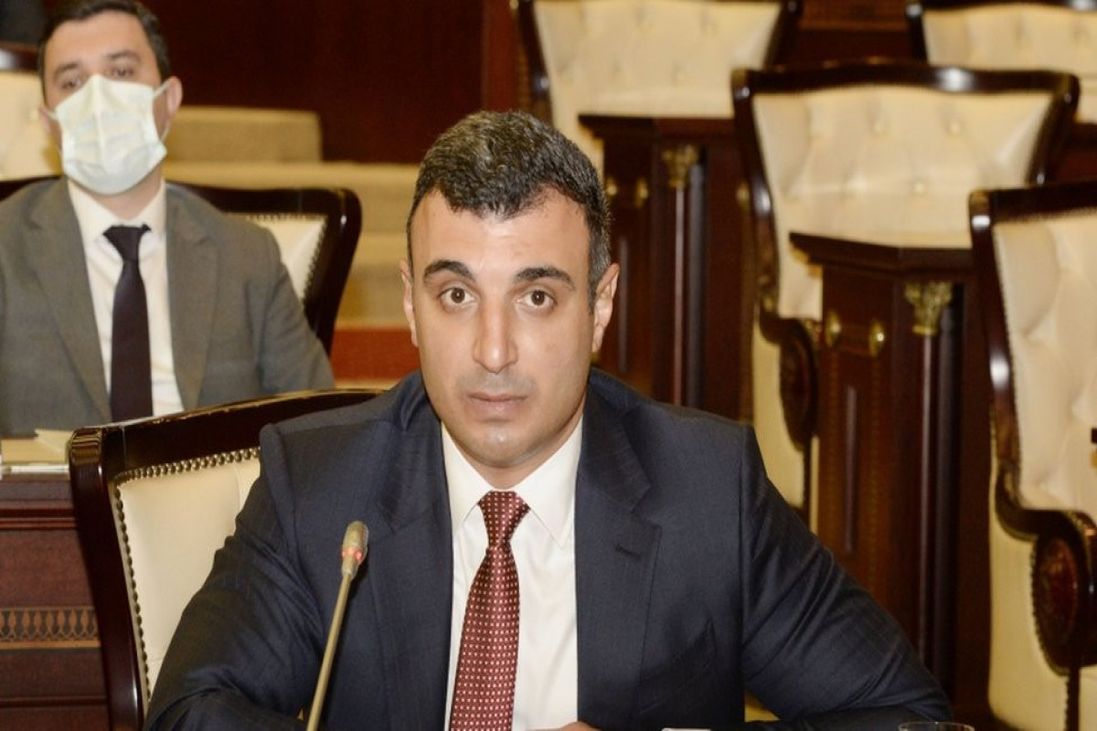 Глава ЦБ Азербайджана призвал страховые компании прекратить незаконно грозить населению штрафами