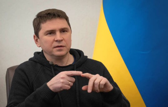 Михаил Подоляк: Пока Украина убеждала западных партнеров, Россия укрепила свои позиции 