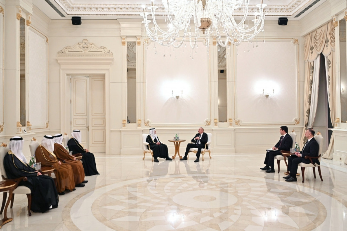 Президент Ильхам Алиев принял члена Высшего совета Объединенных Арабских Эмиратов-ФОТО -ОБНОВЛЕНО 