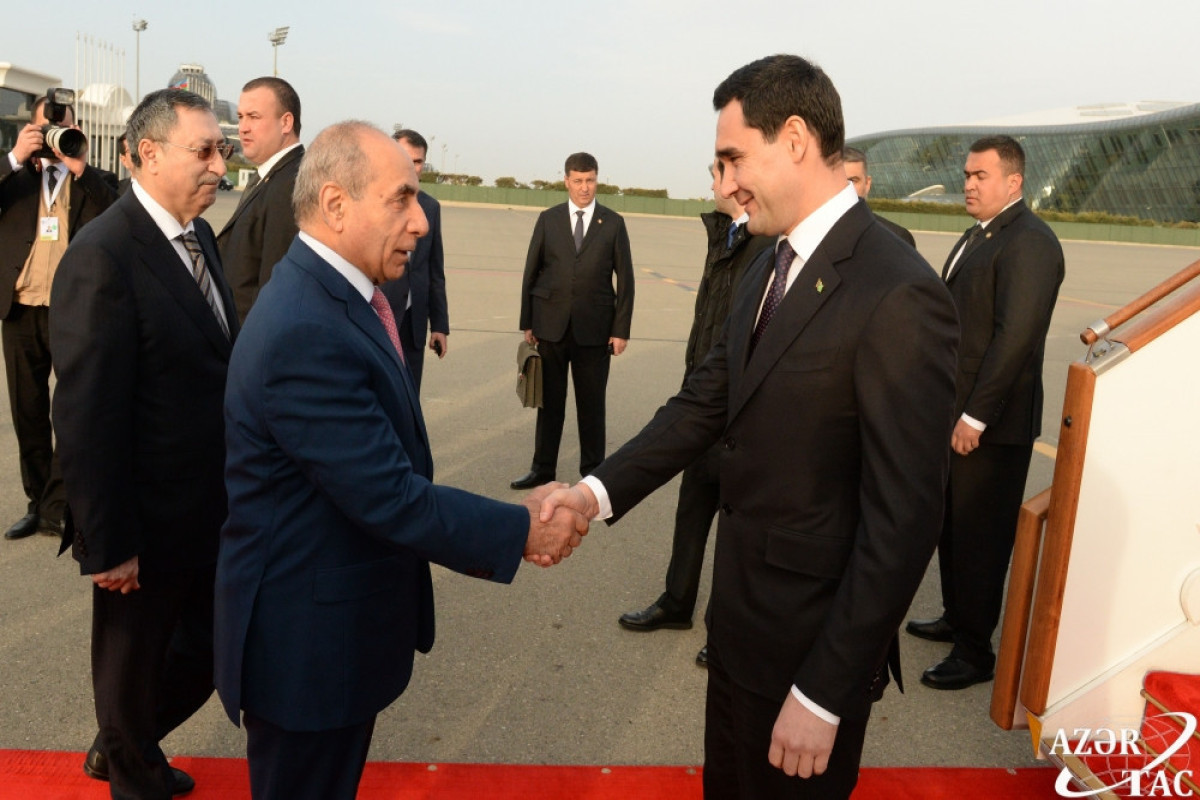Президент Туркменистана прибыл с визитом в Азербайджан-ФОТО 