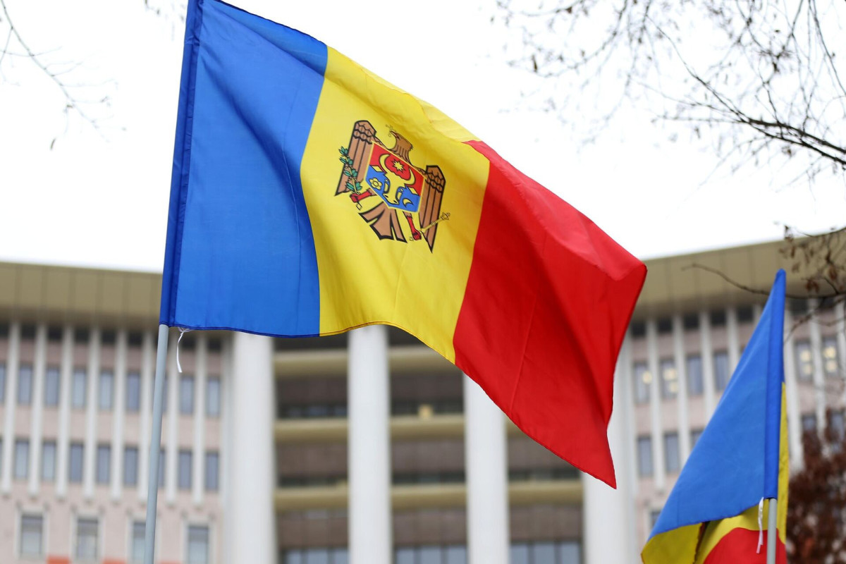 В парламенте Молдовы произошла потасовка из-за переименования языка в румынский