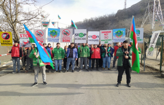 Автомобили миротворцев беспрепятственно проехали по дороге Ханкенди-Лачин