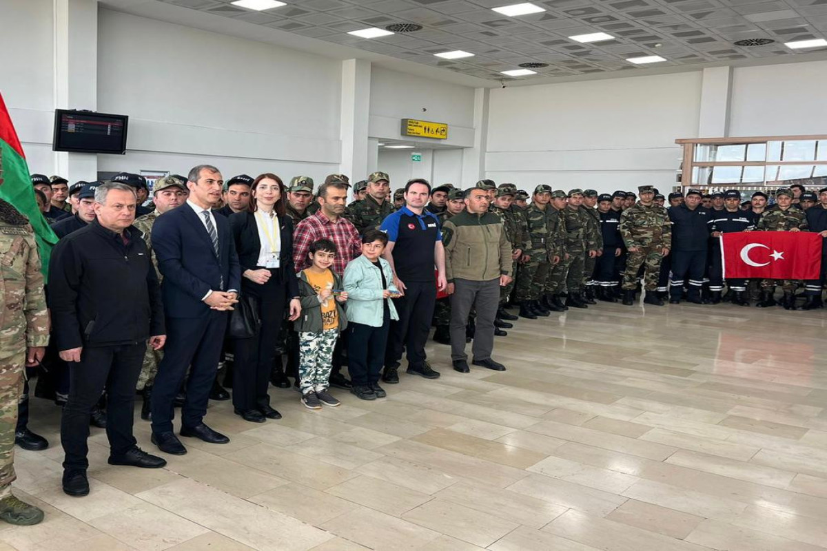 Очередная группа спасательных сил оперативного реагирования МЧС вылетела из Турции в Азербайджан -ВИДЕО -ФОТО 