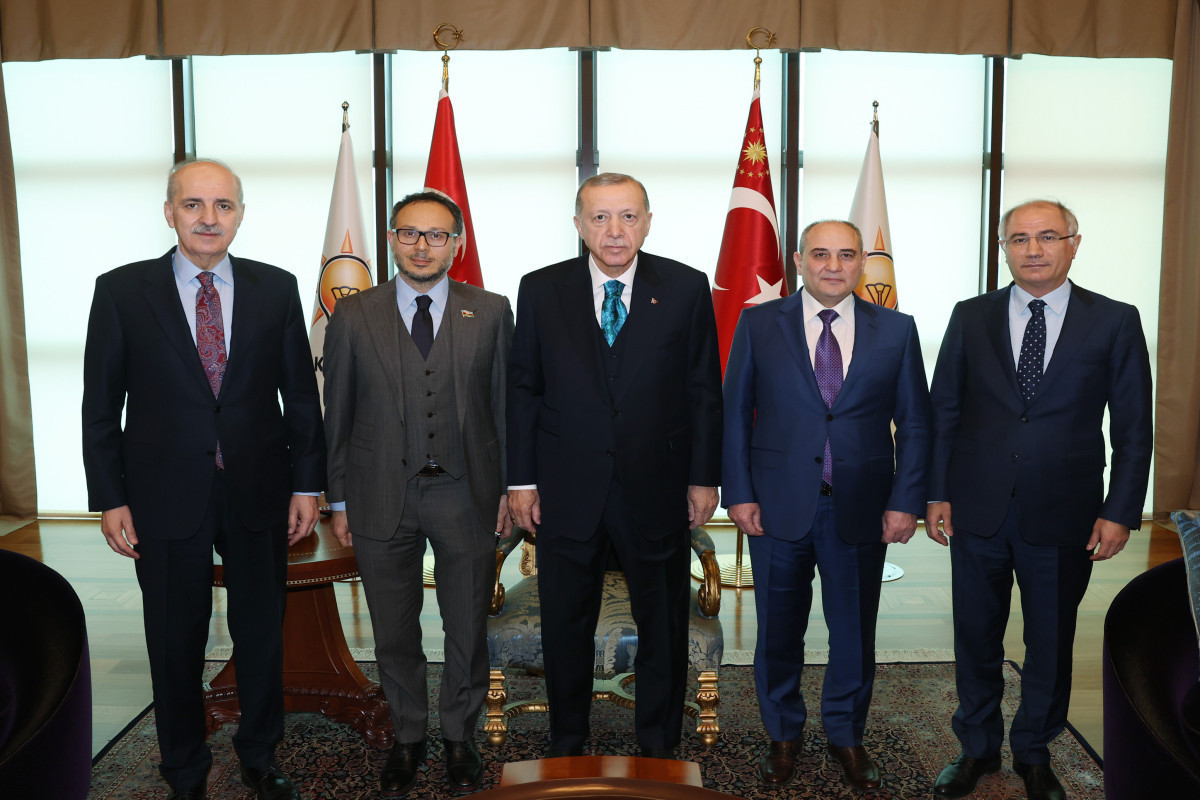 Президент Турции принял делегацию правящей партии Азербайджана