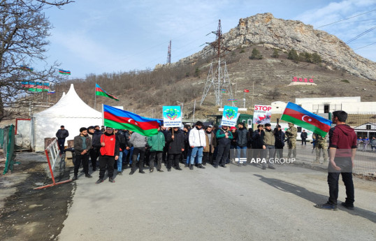 Акция на Лачинской дороге продолжается 94-й день 