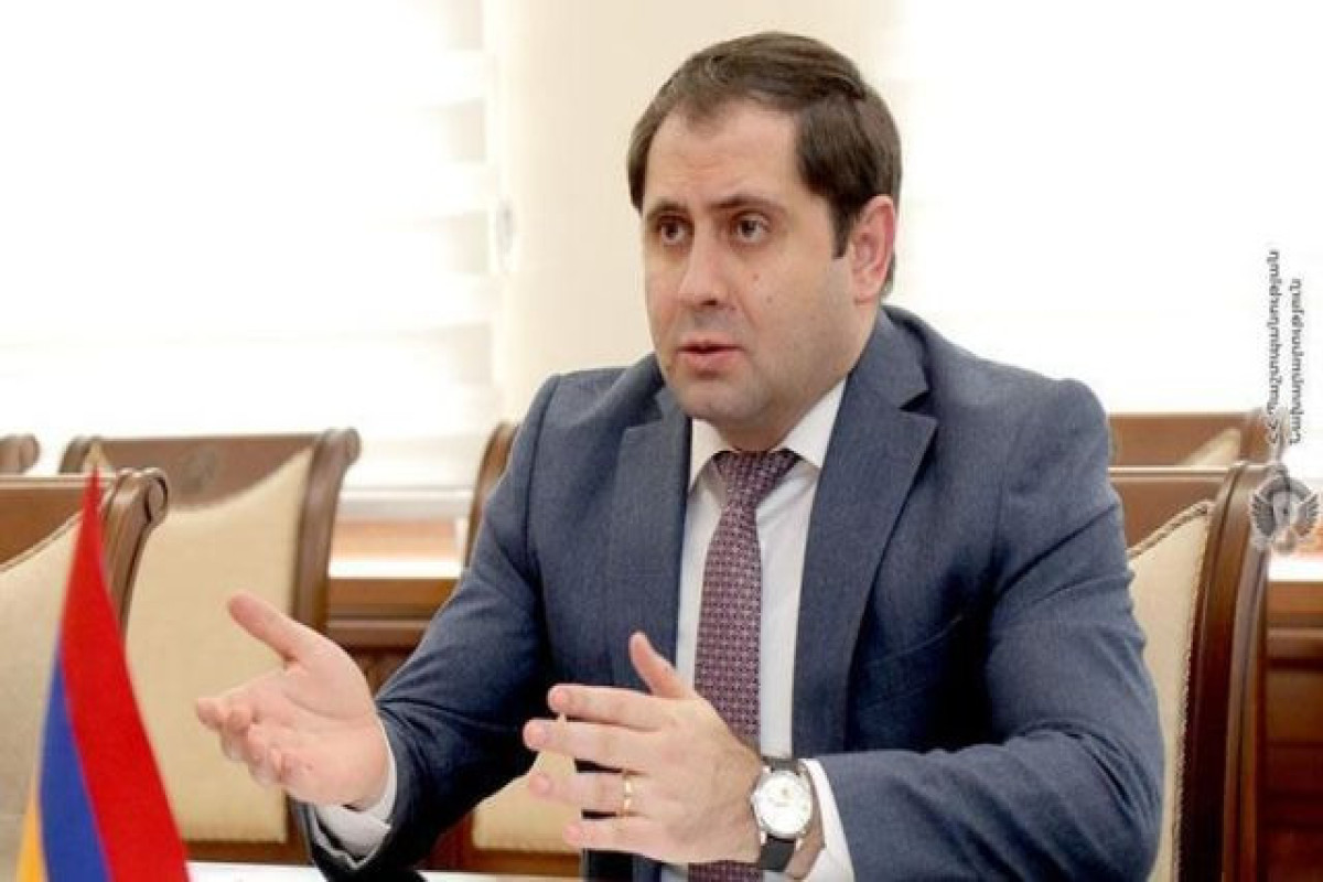 Армянские СМИ: Министр обороны запретил своему ведомству употреблять слово «арцах»
