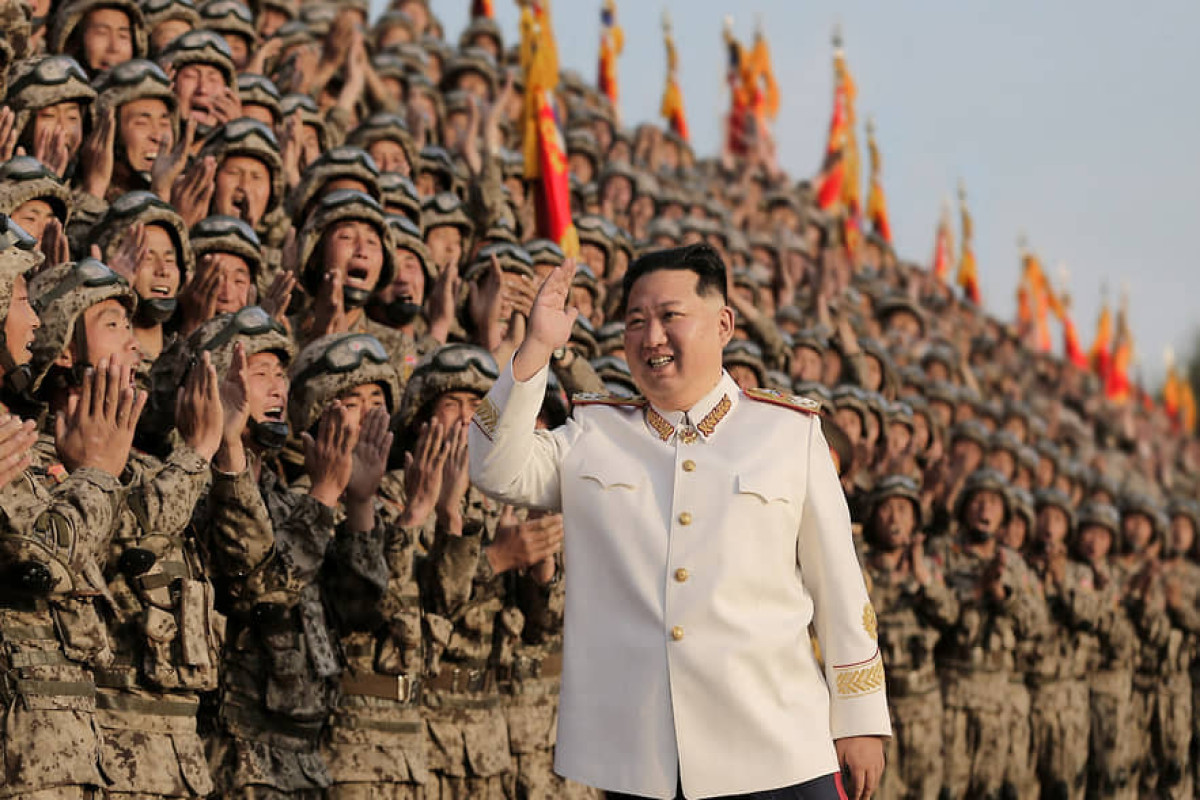 В КНДР 800 тыс. человек за сутки подали заявление о зачислении в армию для борьбы с США