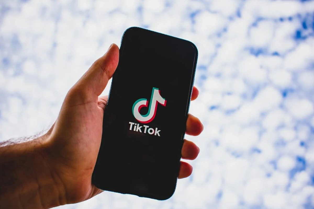 Би-би-си рекомендовала сотрудникам удалить TikTok из служебных устройств
