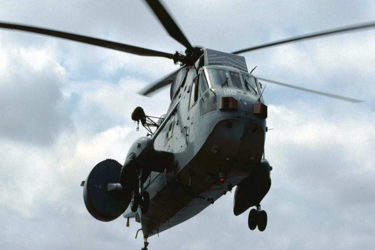 Вертолеты ВВС Великобритании столкнулись при взлете с авианосца