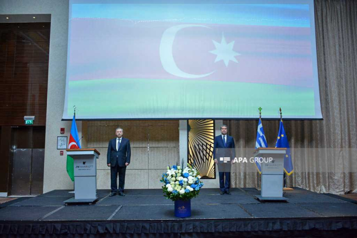 Посол Греции отметил роль Азербайджана в энергоснабжении Европы