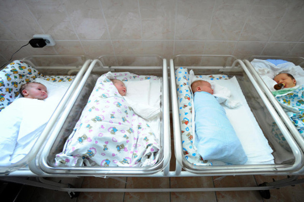 Названы самые популярные имена новорожденных за последние четыре месяца в Азербайджане