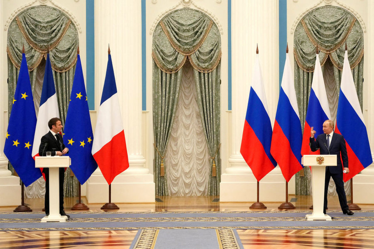 Между Россией и Францией давно установился «режим тишины» - Захарова 