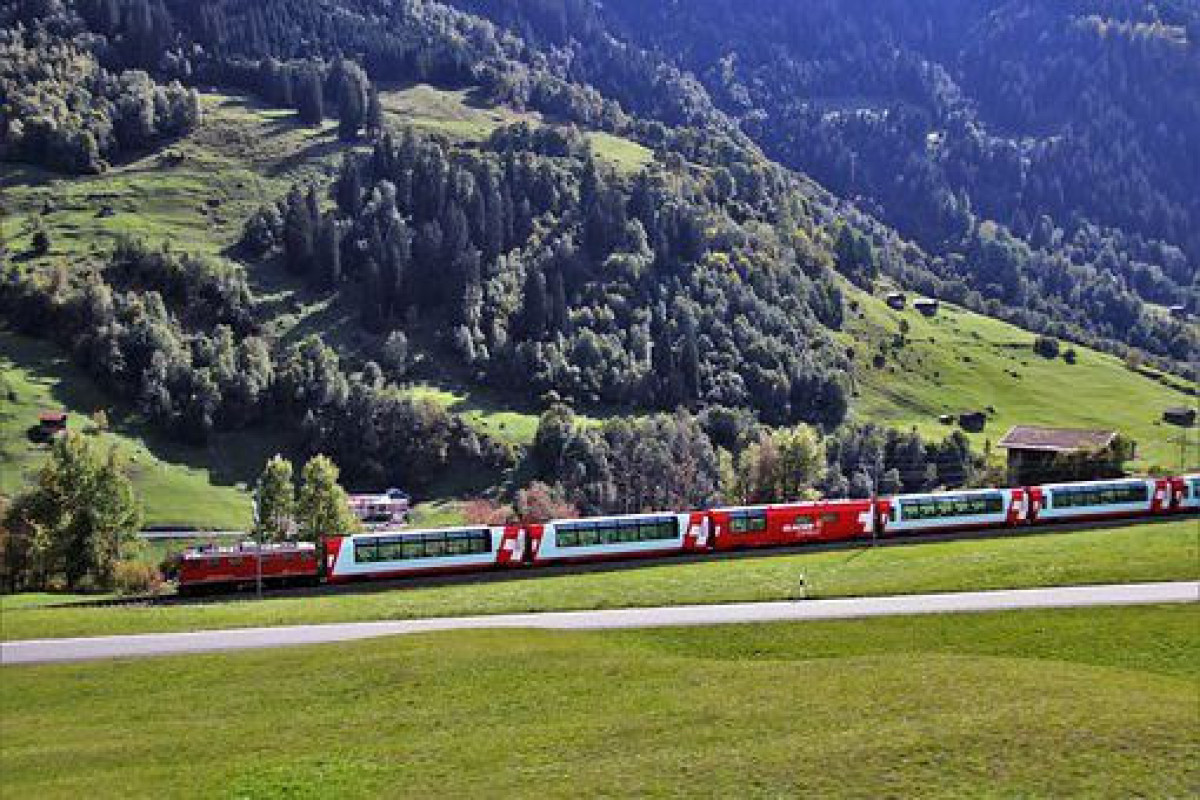 В Германии поезд въехал в группу людей на путях: есть погибшие и пострадавшие