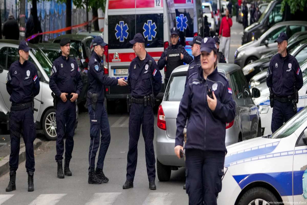 Сербская полиция задержала подозреваемого в массовом убийстве-ОБНОВЛЕНО 