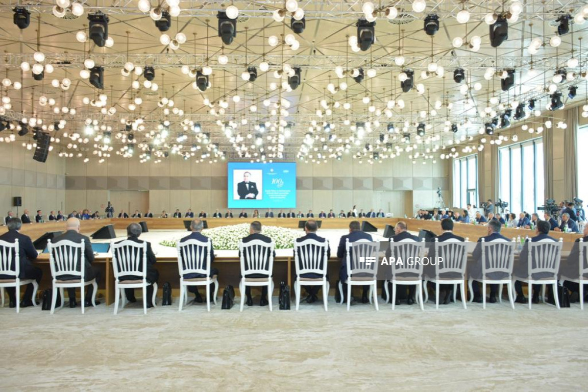 В Баку проходит конференция, посвященная 100-летнему юбилею Гейдара Алиева-ФОТО 
