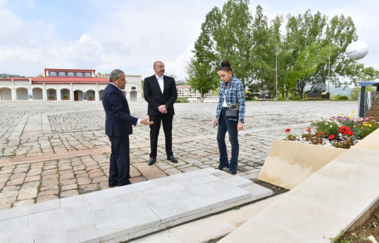 Президент и первая леди приняли участие в ряде мероприятий в Шуше