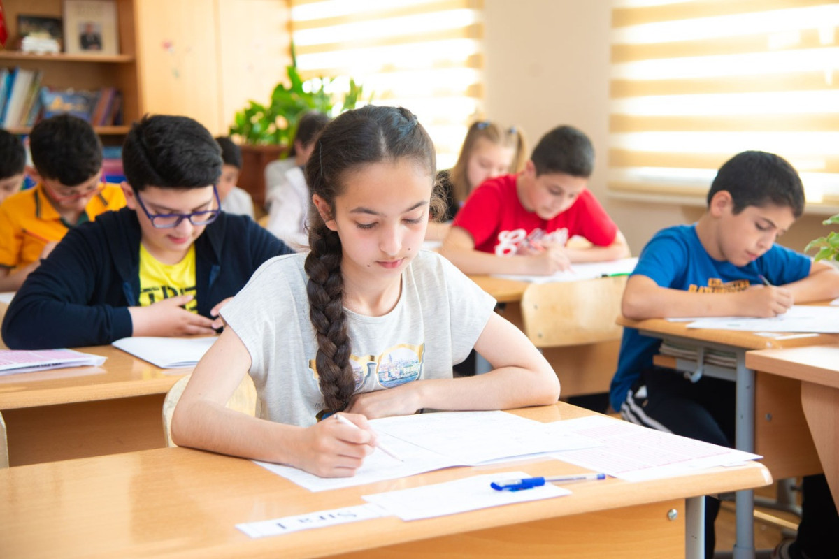 В Баку стартовал набор учеников в лицеи и гимназии