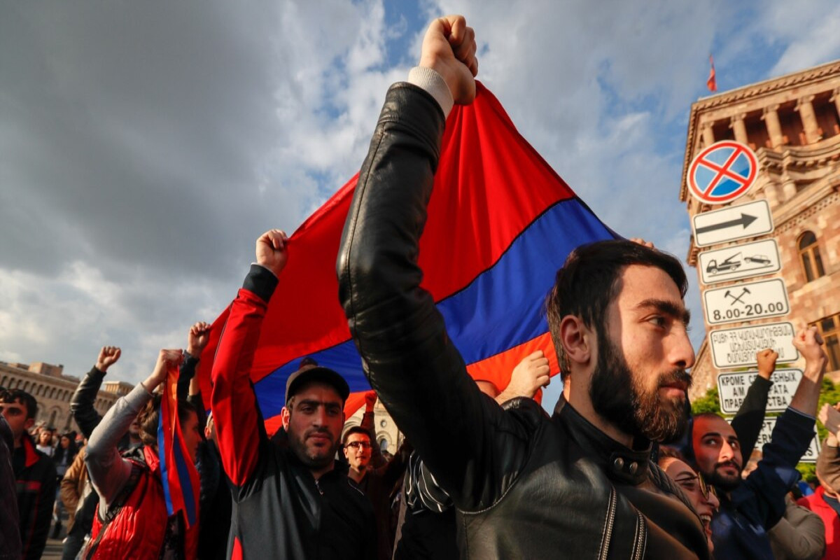 «Диверсификация политики» Армении, или Кто поможет Еревану встать с геополитического шпагата