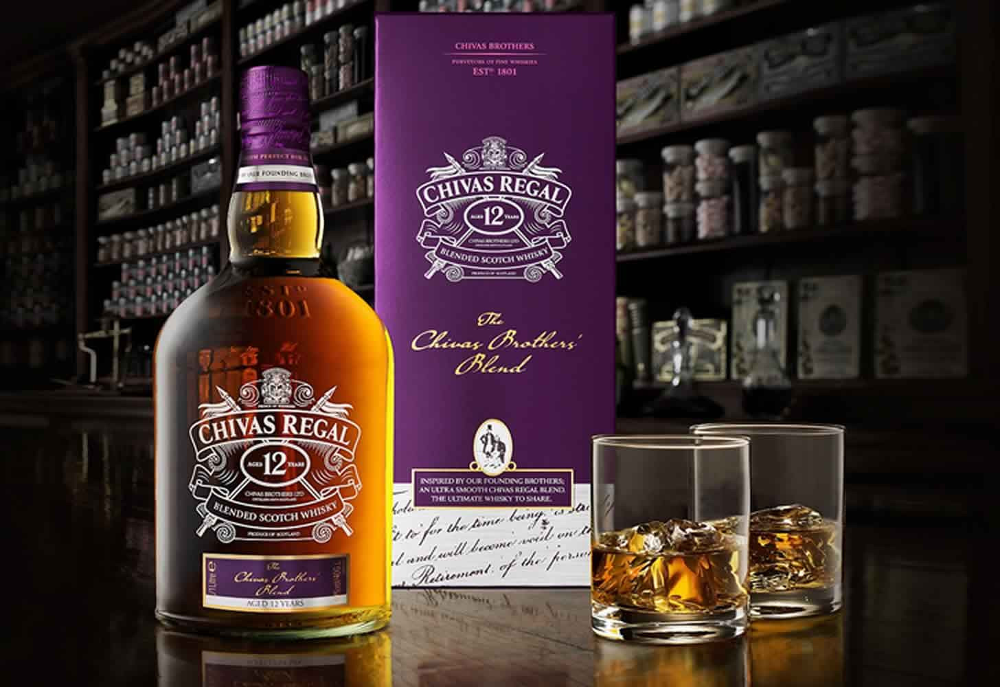 Самые дороги виски. Виски Чивас Ригал самый дорогой. Chivas Regal 12 the Chivas brothers Blend. Чивас Ригал дьюти фри. Chivas Regal виски дорогой.