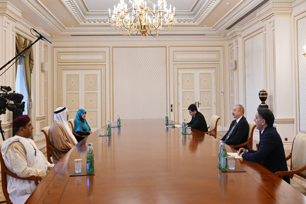 Ильхам Алиев принял президента Арабского парламента-ФОТО 