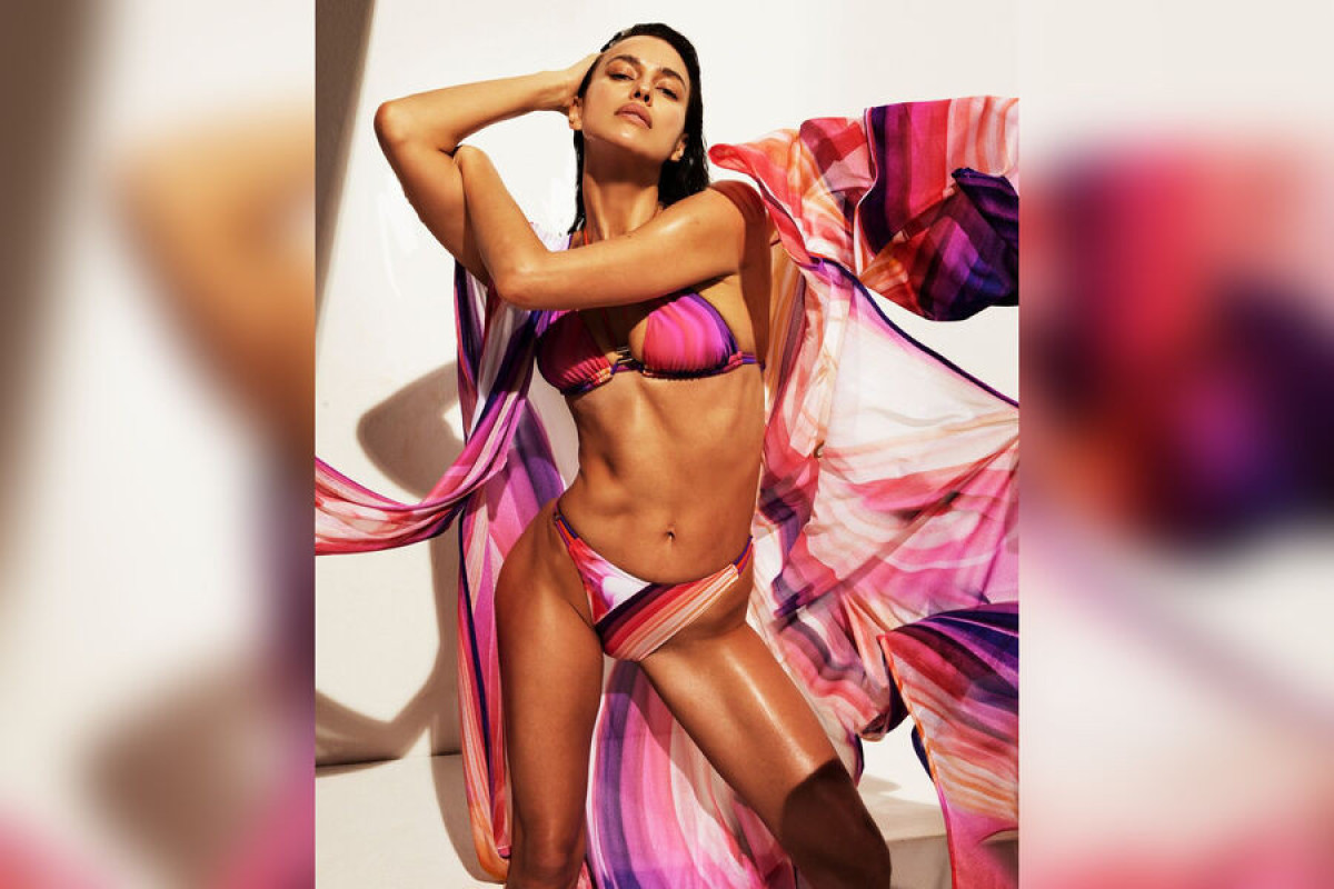 Ирина Шейк снялась в бикини в рекламе турецкого бренда-ФОТО 
