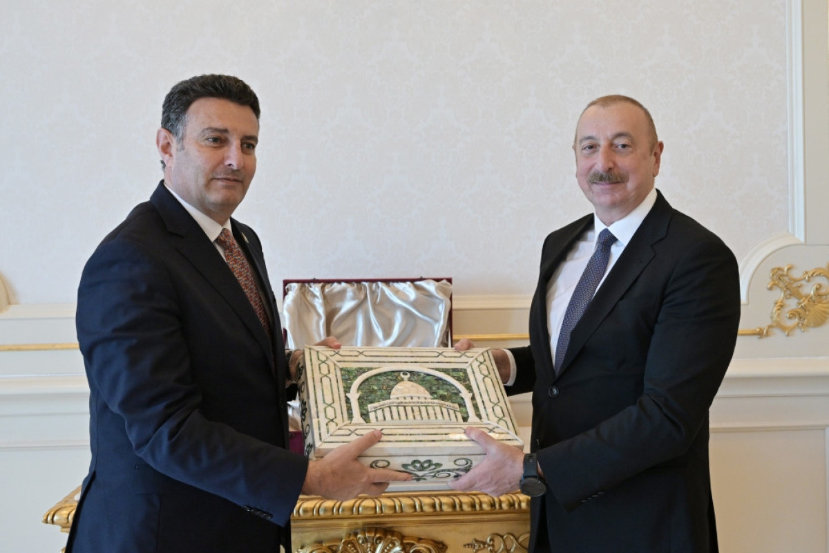 Ильхам Алиев принял председателя Палаты представителей парламента Иордании-ФОТО 