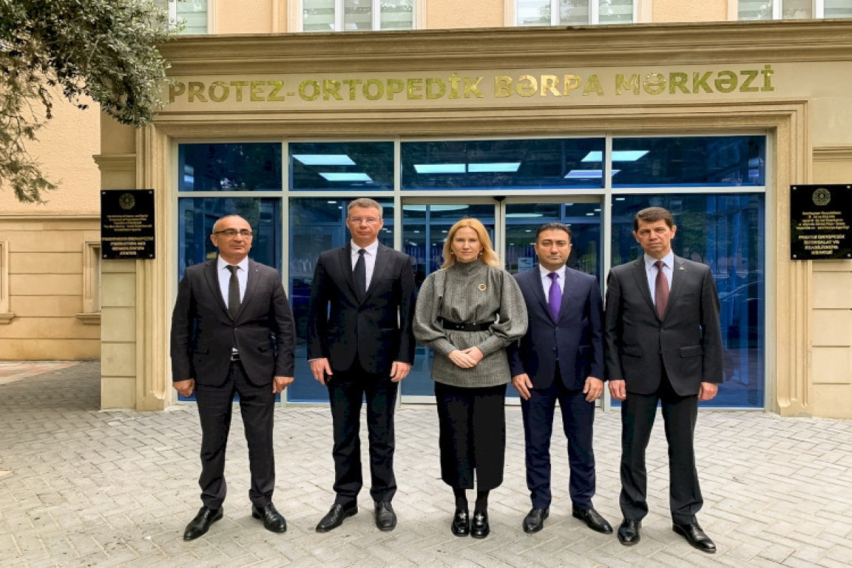 Украинские парламентарии высоко оценили деятельность учреждений реабилитации в Баку
