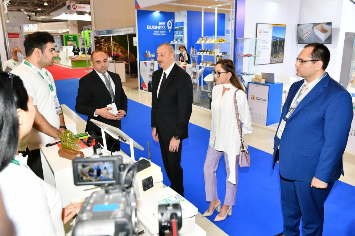 Президент Азербайджана и первая леди ознакомились с выставками Caspian Agro и InterFood Azerbaijan-ФОТО 