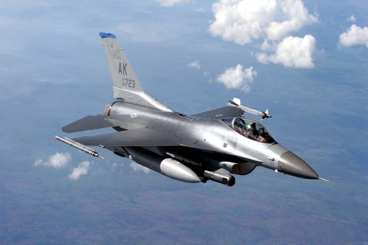 Пять европейских стран готовы дать Украине истребители F-16