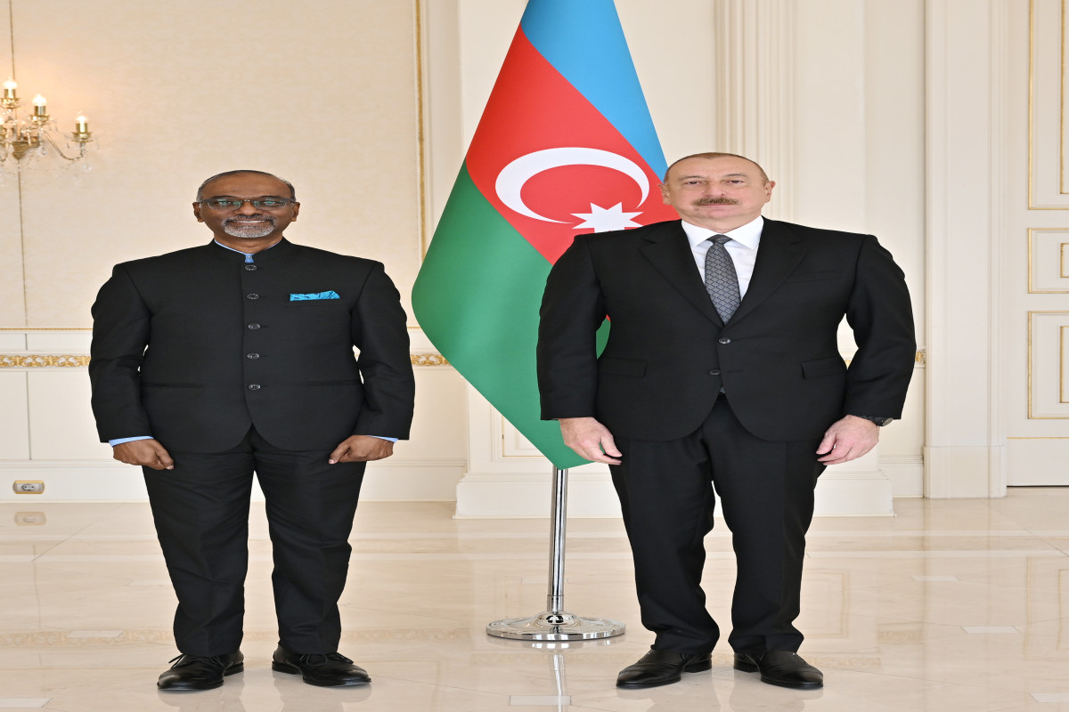 Ильхам Алиев принял верительные грамоты новоназначенного посла Индии-ФОТО 