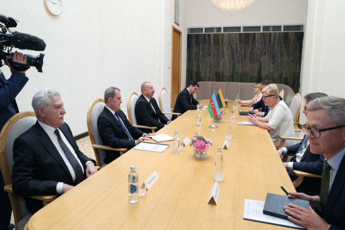В Вильнюсе состоялась встреча Президента Ильхама Алиева с премьер-министром Литвы
-ФОТО 