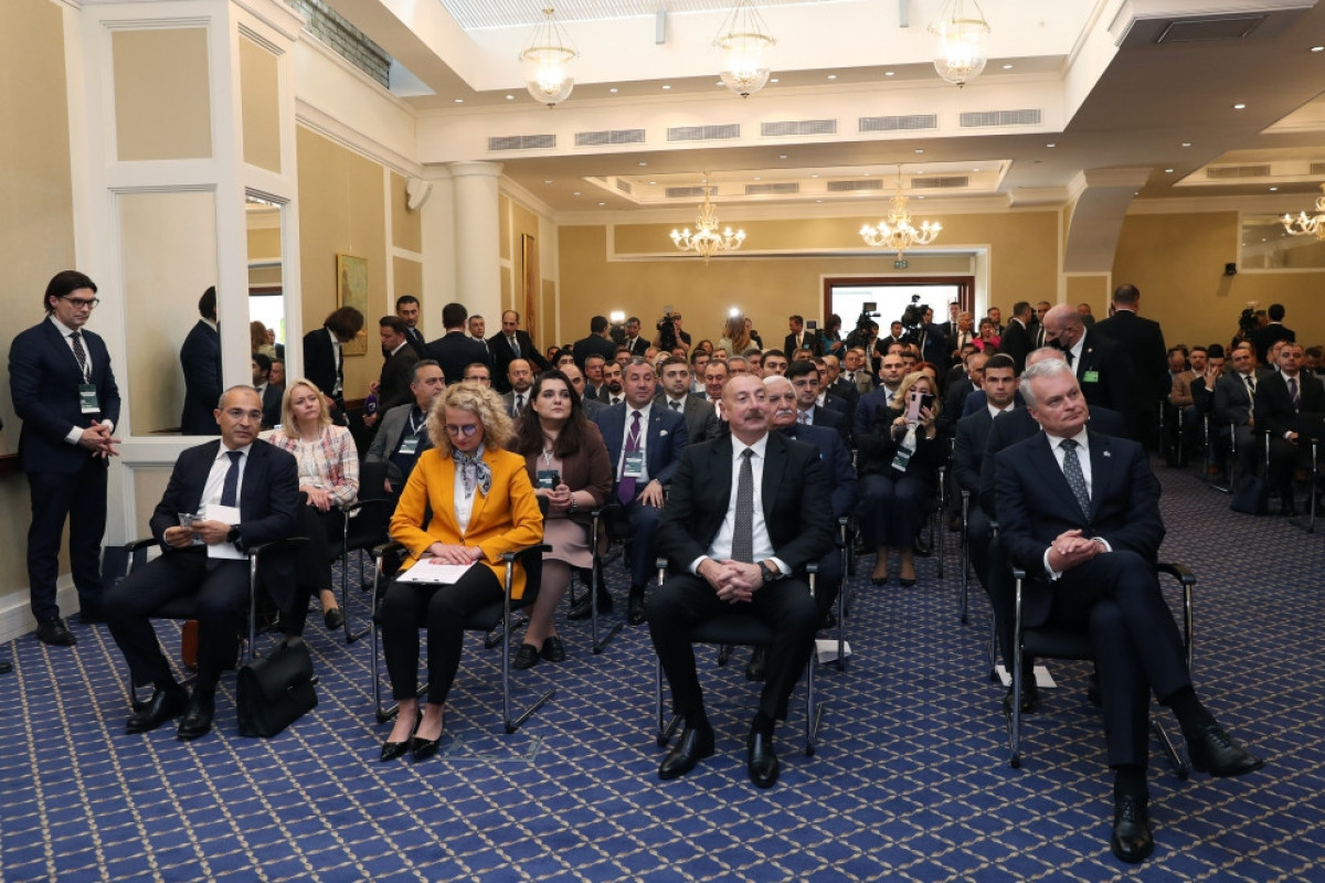 Ильхам Алиев принял участие в азербайджано-литовском бизнес-форуме в Вильнюсе-ФОТО -ОБНОВЛЕНО 