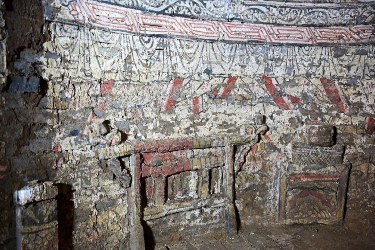 Гробницы возрастом 700 лет с цветными фресками нашли на востоке Китая