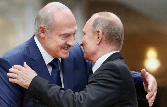 Лукашенко поблагодарил Путина за ядерное оружие
