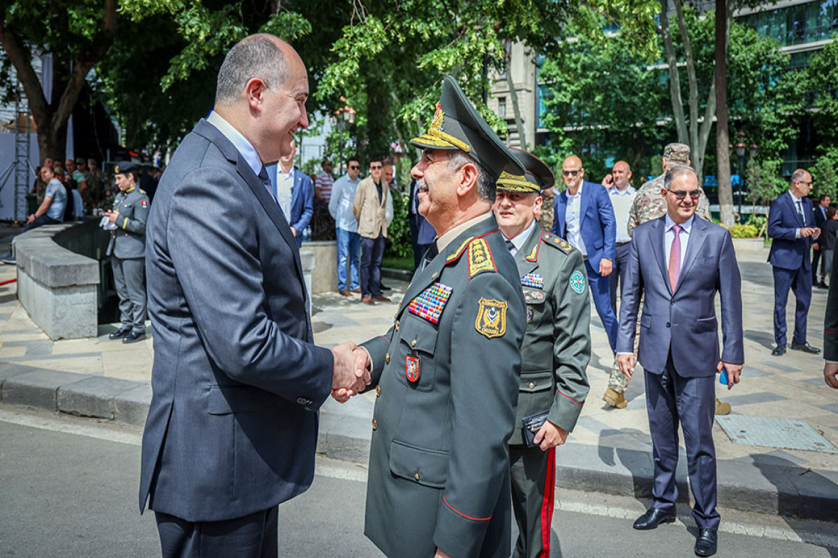 Закир Гасанов в качестве почетного гостя принял участие в военном параде в Грузии -ФОТО 