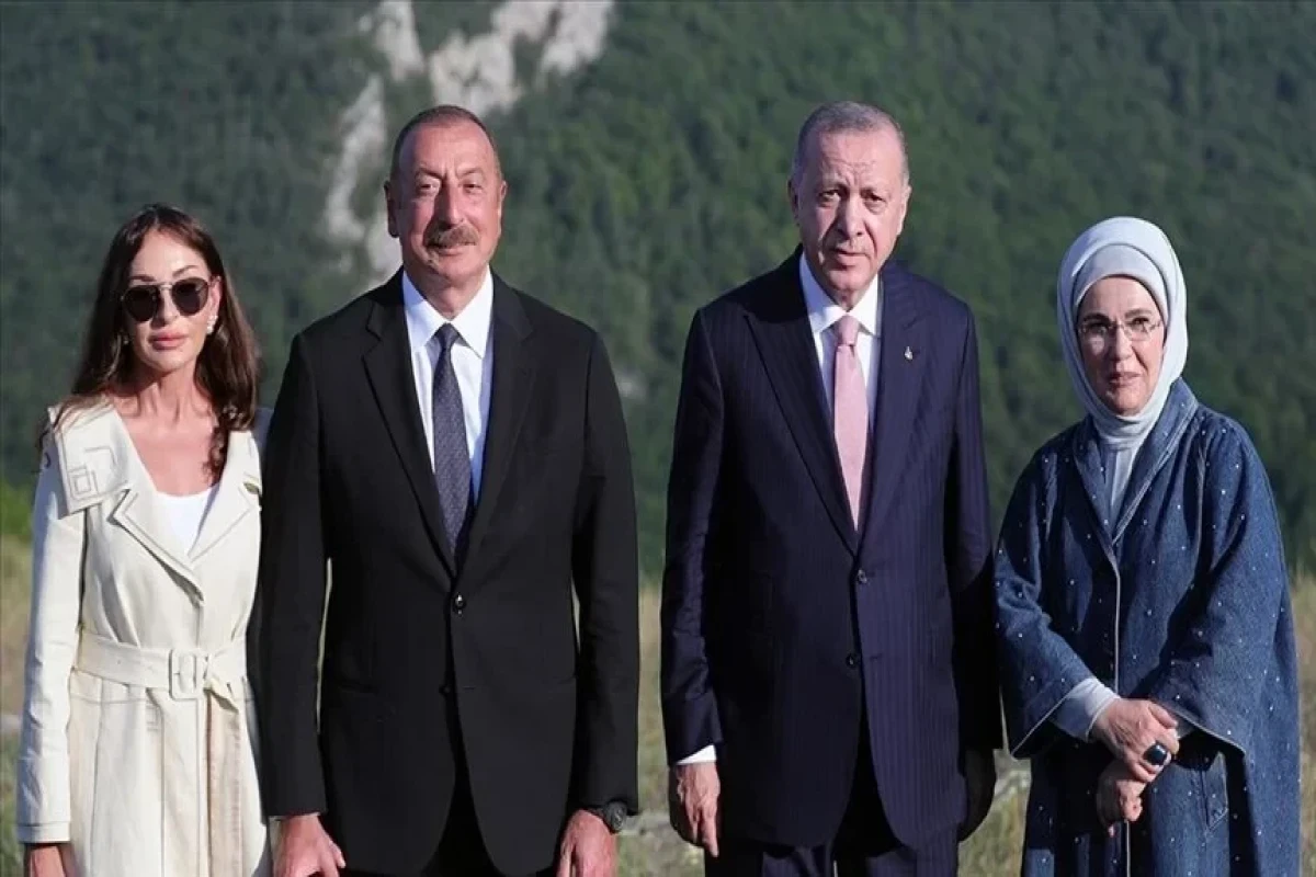 Мехрибан Алиева поздравила семью Эрдогана с победой на выборах