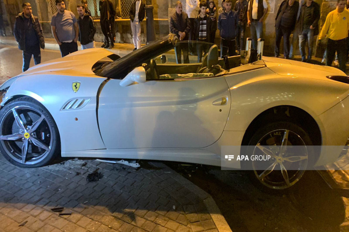 В Баку столкнулись автомобили марки «Prius» и «Ferrari», есть пострадавшие-ФОТО -ВИДЕО 