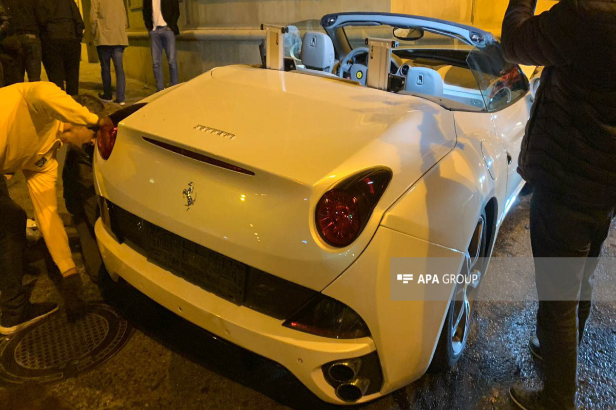 В Баку столкнулись автомобили марки «Prius» и «Ferrari», есть пострадавшие-ФОТО -ВИДЕО 