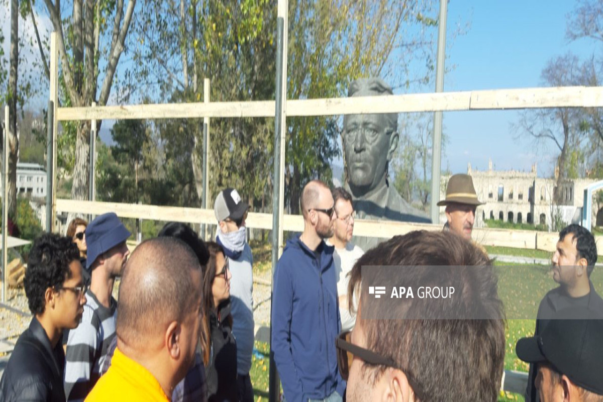 Иностранные путешественники находятся в Шуше-ФОТО 