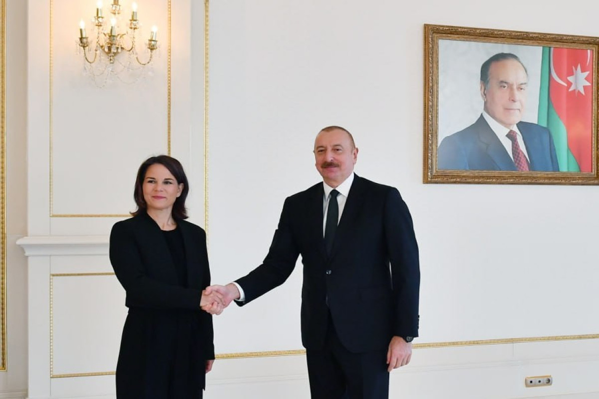 Ильхам Алиев принял главу МИД Германии-ФОТО 