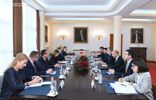 Джейхун Байрамов пригласил румынского коллегу к участию в инвестировании в Карабахский регион Азербайджана