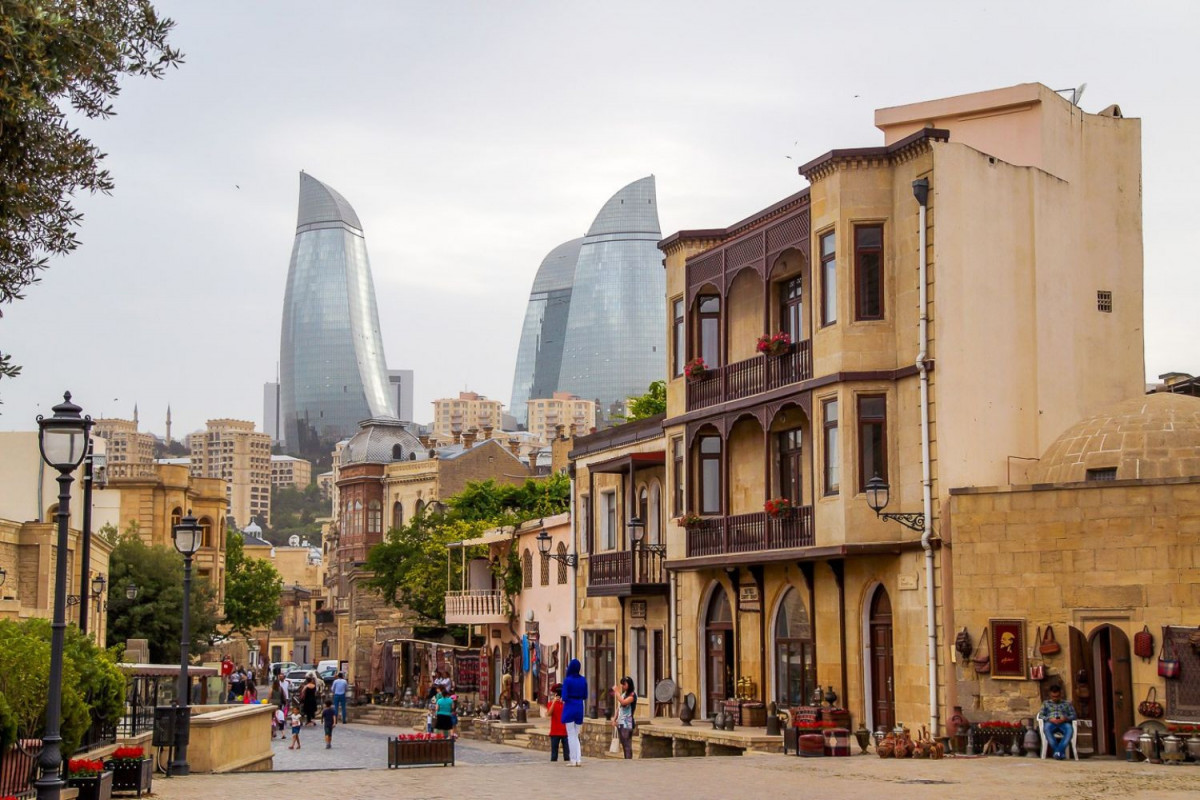 В Азербайджане начались праздничные каникулы