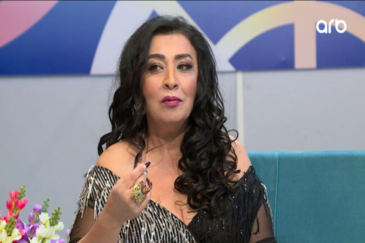 Азербайджанская общественность обрушилась с критикой на исполнительницу за ее танцы-ВИДЕО 