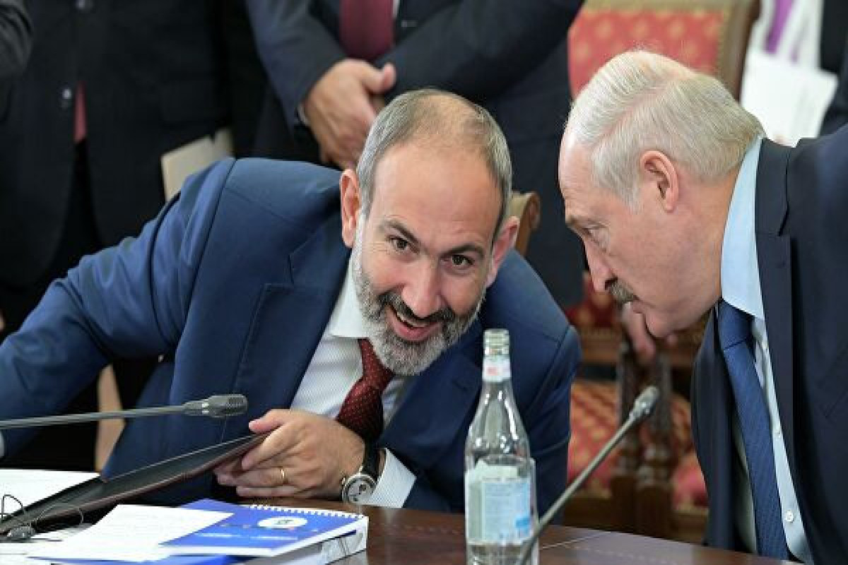 Лукашенко посоветовал Пашиняну не принимать поспешных решений