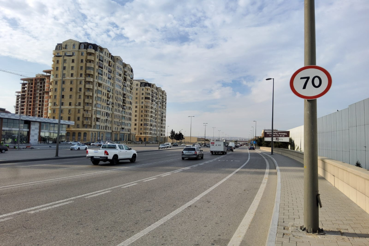 На одном из проспектов Баку снижена скорость движения