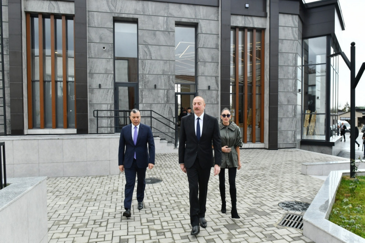 Президент Ильхам Алиев и первая леди Мехрибан Алиева находятся с визитом в Исмаиллы-ФОТО 