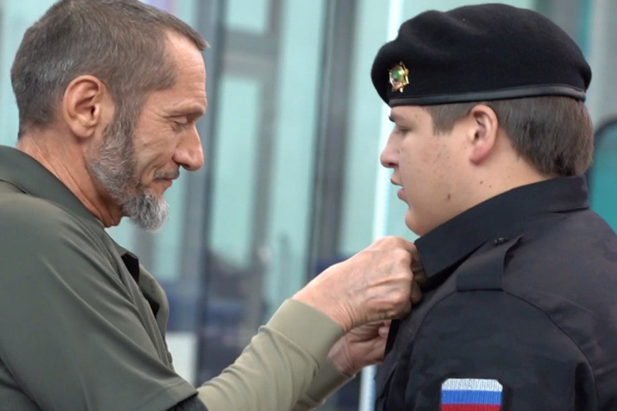 15-летний сын Кадырова получил орден за "Трудовую доблесть России"