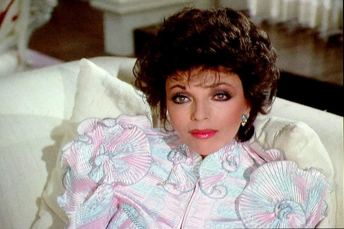 Alexis Carrington Gif