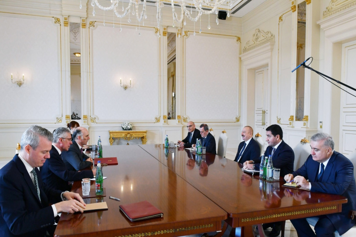 Ильхам Алиев: Нет каких-либо препятствий для подписания мирного договора с Арменией