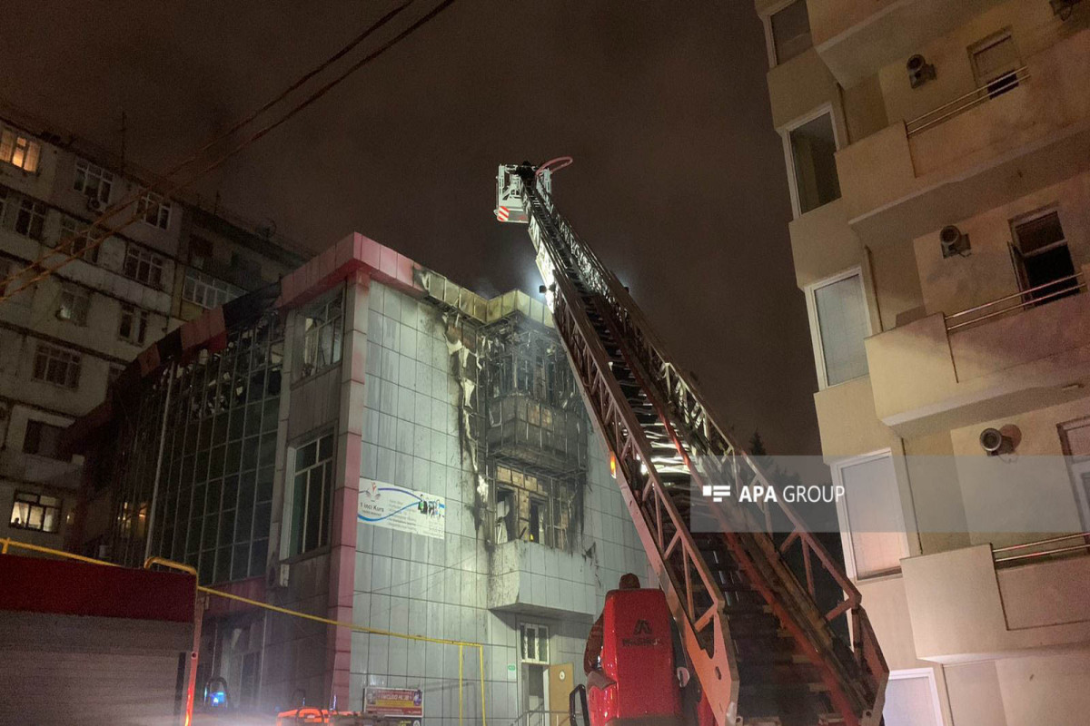 При пожаре в бакинском ТЦ пострадали шесть человек-ОБНОВЛЕНО -ФОТО 